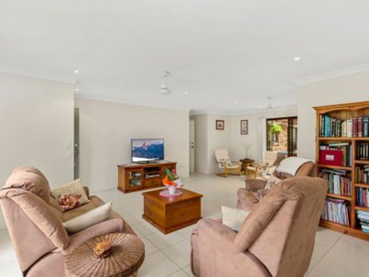 4 Bowen Court, Helensvale QLD 4212, Image 1