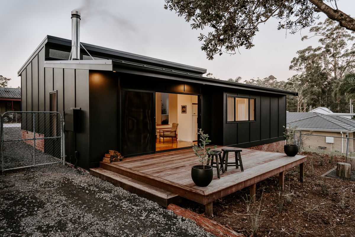 4 bedrooms House in 5 Page Street OLD EROWAL BAY NSW, 2540