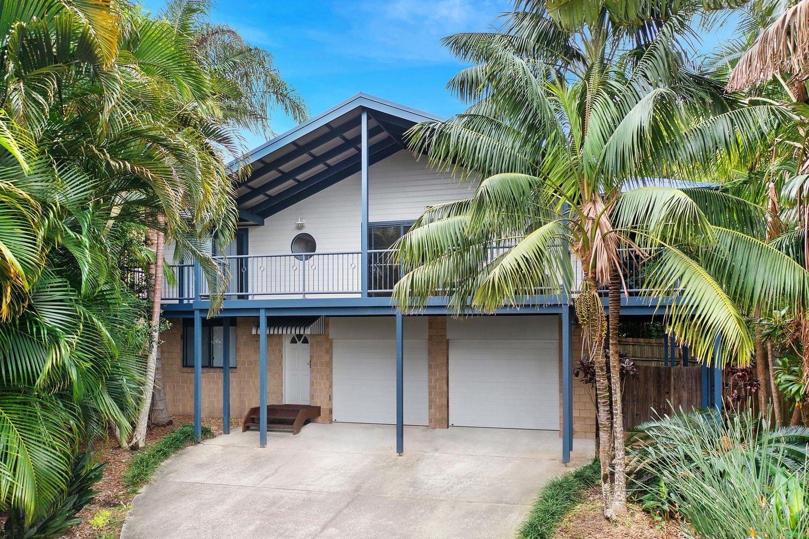 6 bedrooms House in 35 Coogera Circuit SUFFOLK PARK NSW, 2481