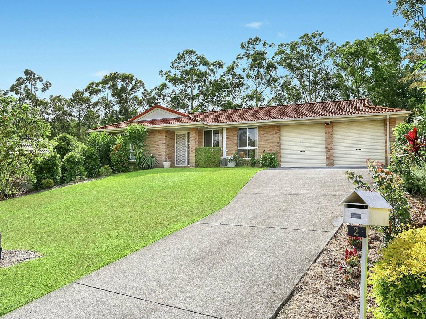 2 Heathglen Court, Little Mountain QLD 4551, Image 0