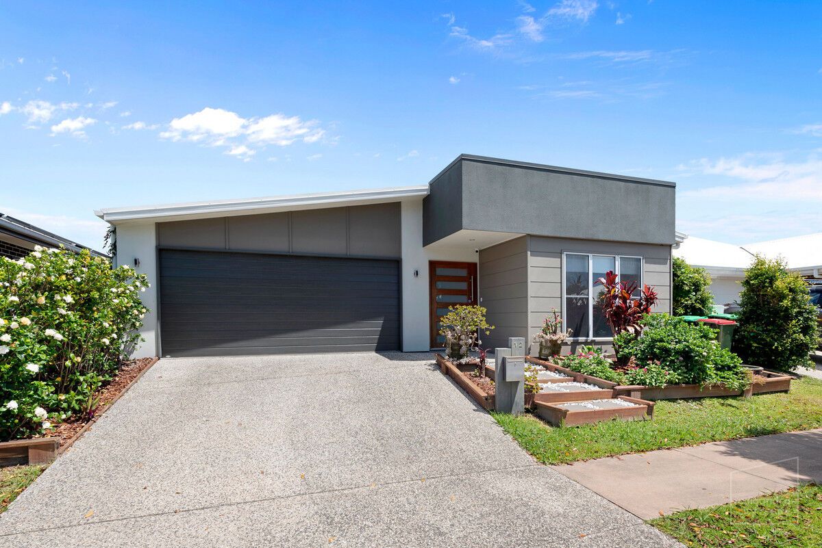 4 bedrooms House in 12 Jade Crescent CALOUNDRA WEST QLD, 4551