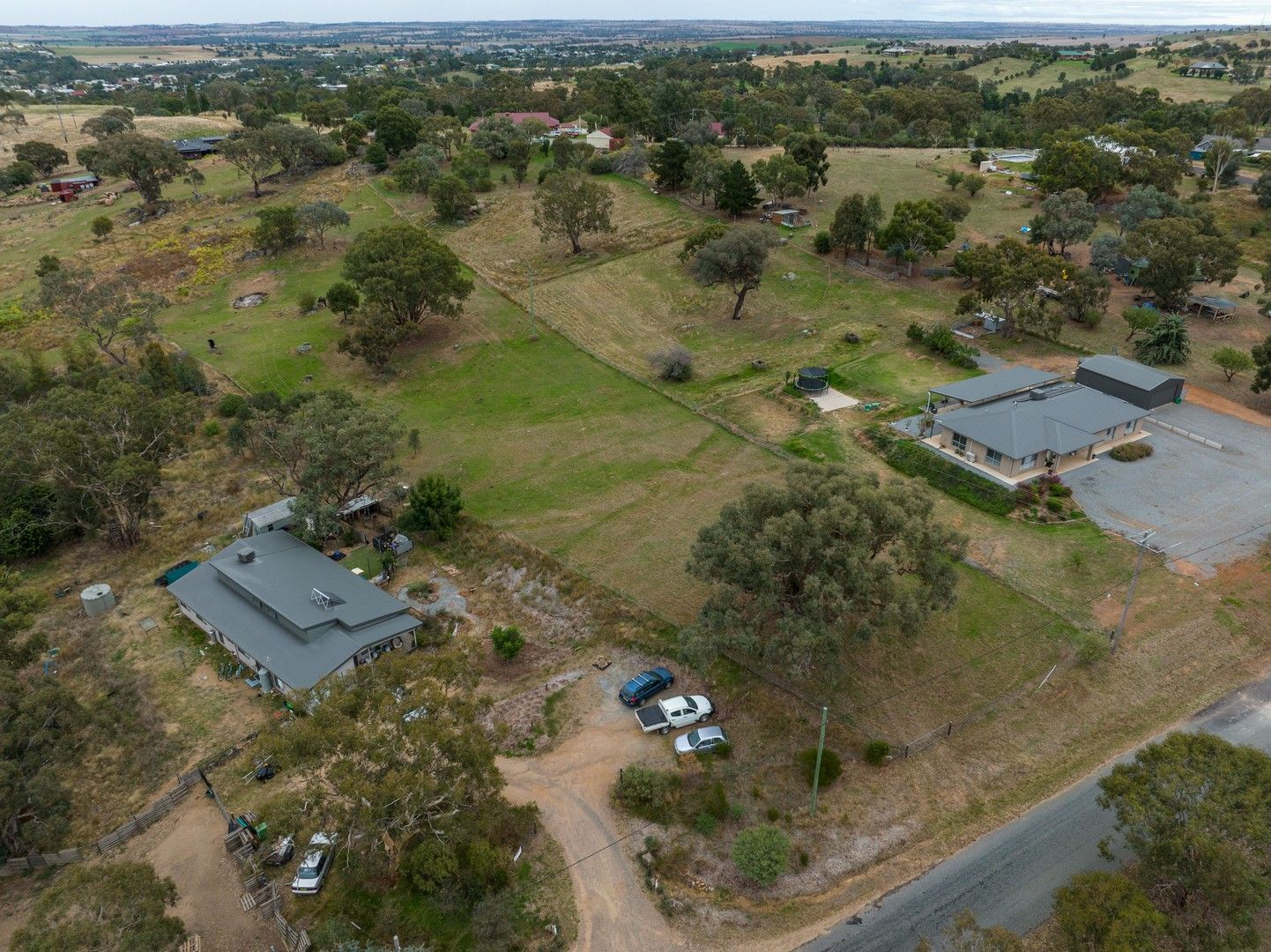 29 Tathra Drive, Junee NSW 2663, Image 2