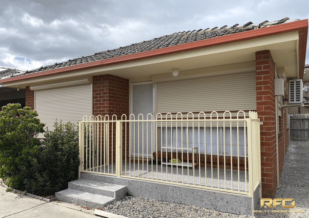 2 bedrooms Apartment / Unit / Flat in 1/84 Conrad St ST ALBANS VIC, 3021