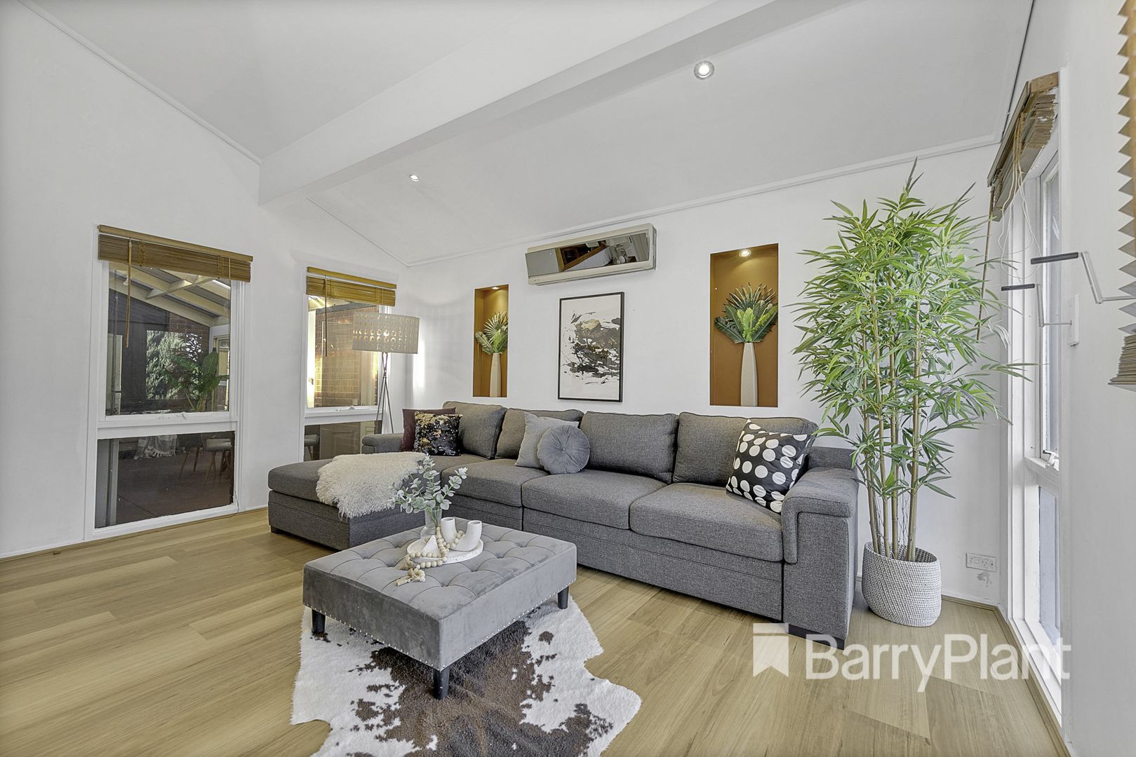 28 Strickland Avenue, Mill Park VIC 3082, Image 1