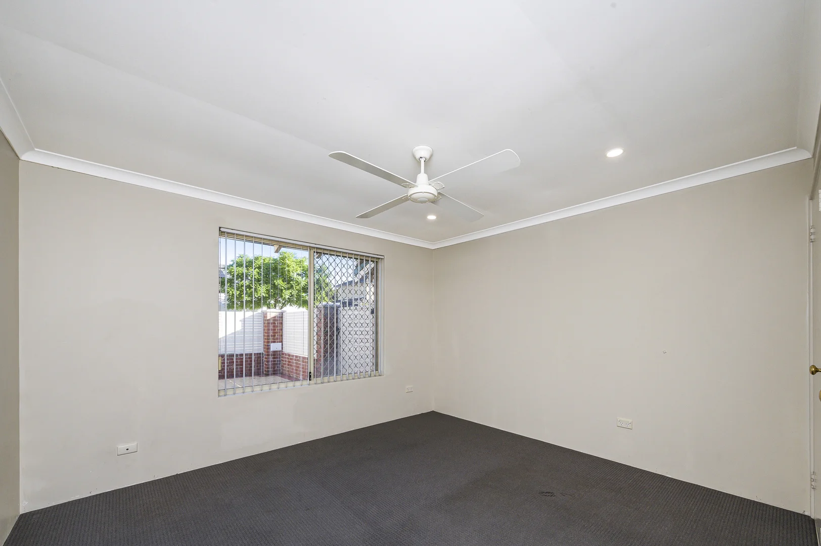 Additional image 11 of 2/33 Banksia Street, Joondanna WA 6060