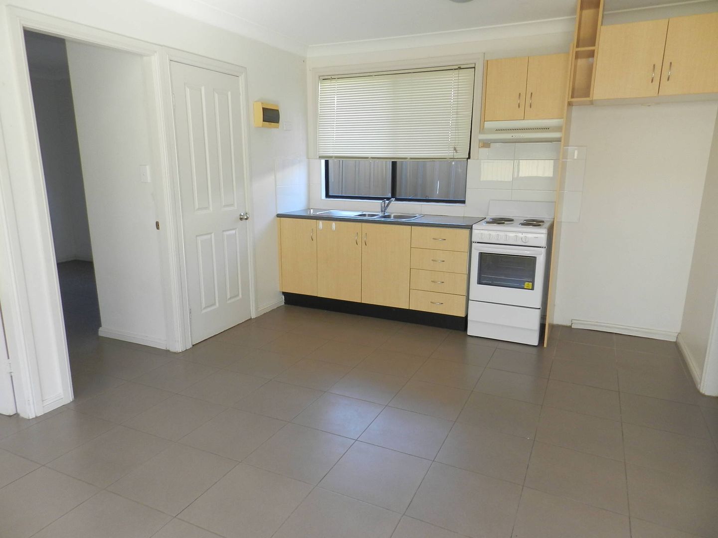 37a Wyong Street, Canley Heights NSW 2166, Image 2