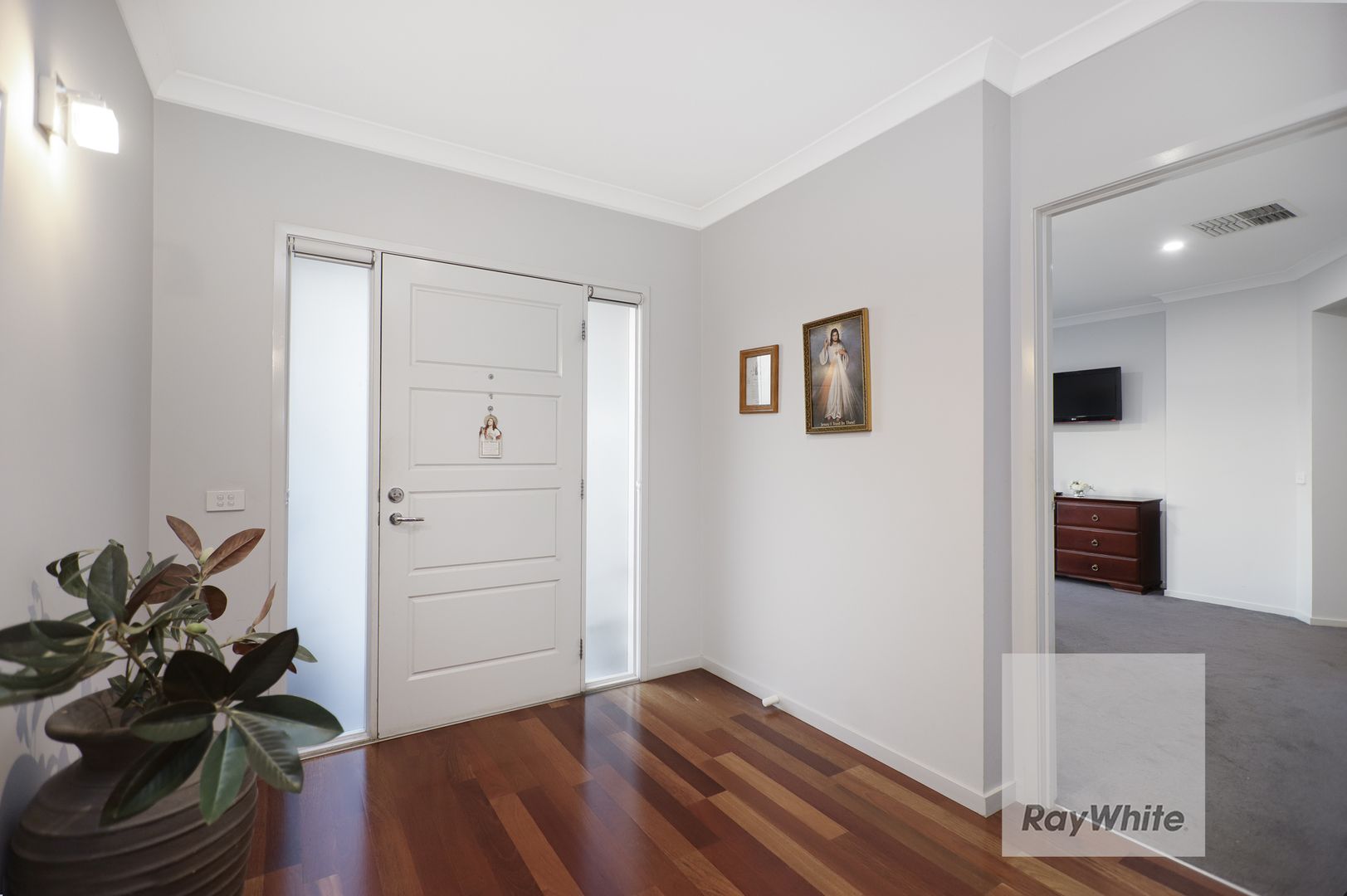 31 Maddingley Road, Attwood VIC 3049, Image 2