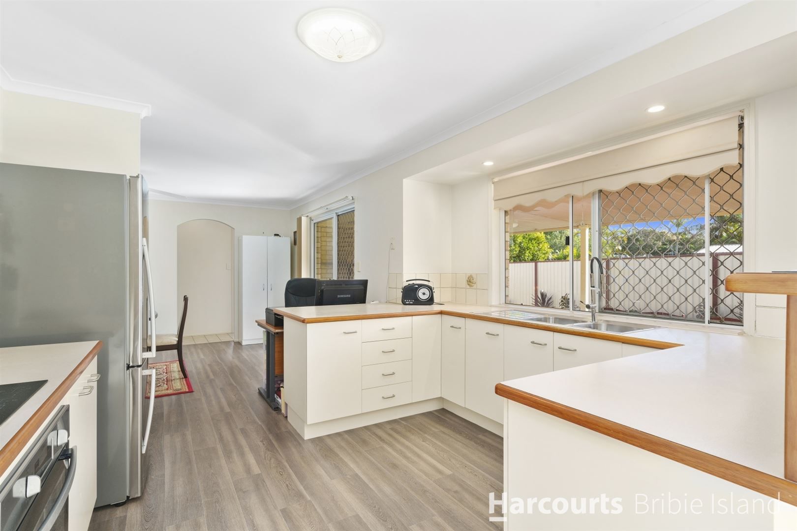 14 Trent Court, Sandstone Point QLD 4511, Image 1