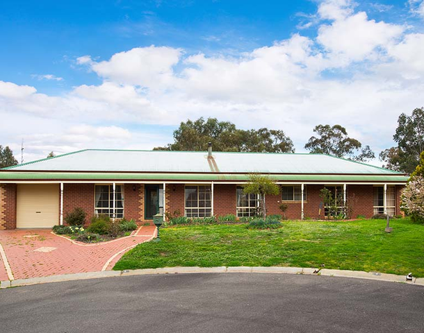 4 Ely Court, Castlemaine VIC 3450