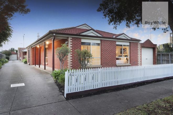 Picture of 1/42 Collier Court, STRATHMORE HEIGHTS VIC 3041