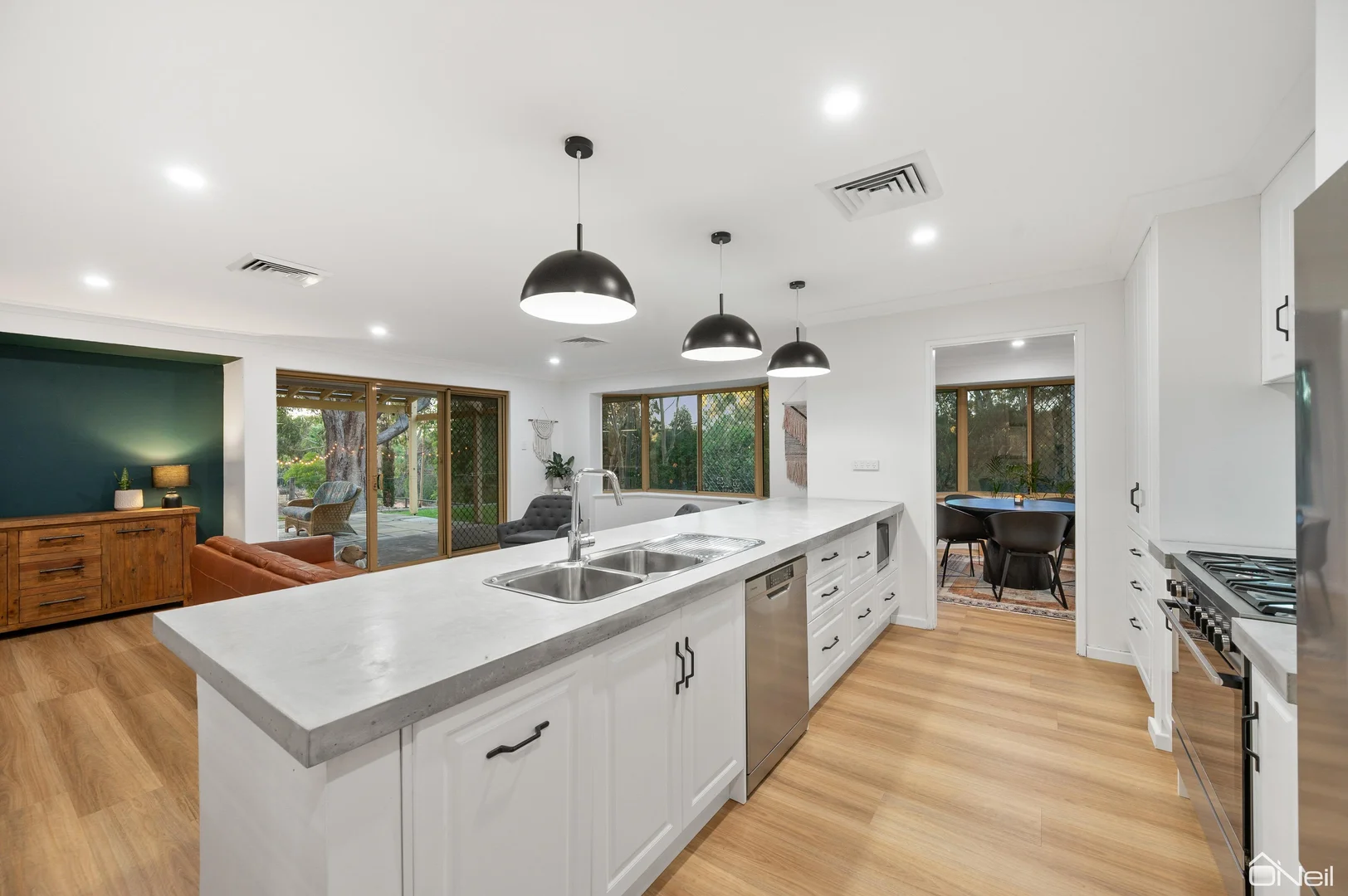 Additional image 15 of 581 Albany Highway, Bedfordale WA 6112