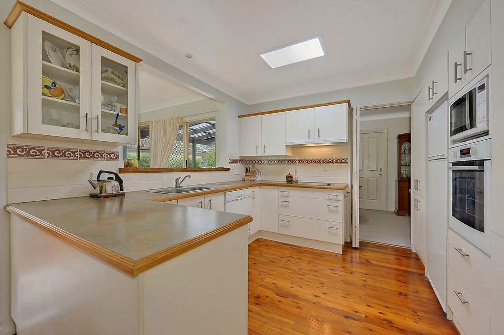 2 Tomah Place, WESTLEIGH NSW 2120, Image 1