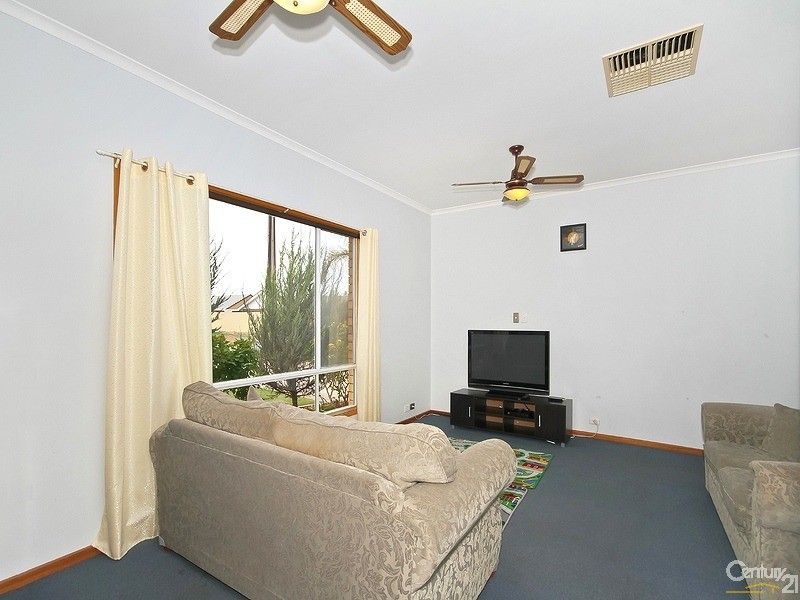 5 Rover Crescent, Port Willunga SA 5173, Image 2