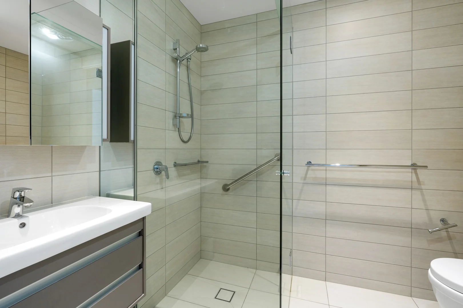 Additional image 8 of 203/40 Beach Street, Port Melbourne VIC 3207