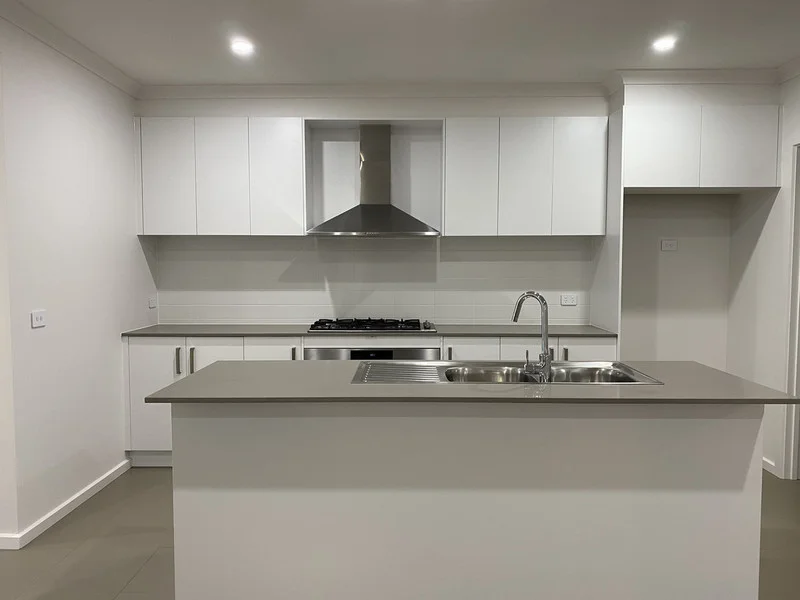 Additional image 2 of 32 Hiskey Crescent, Werribee VIC 3030