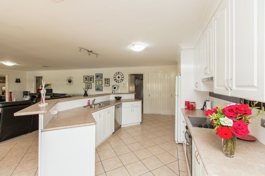 4 Delvin Place, Kooringal NSW 2650, Image 2