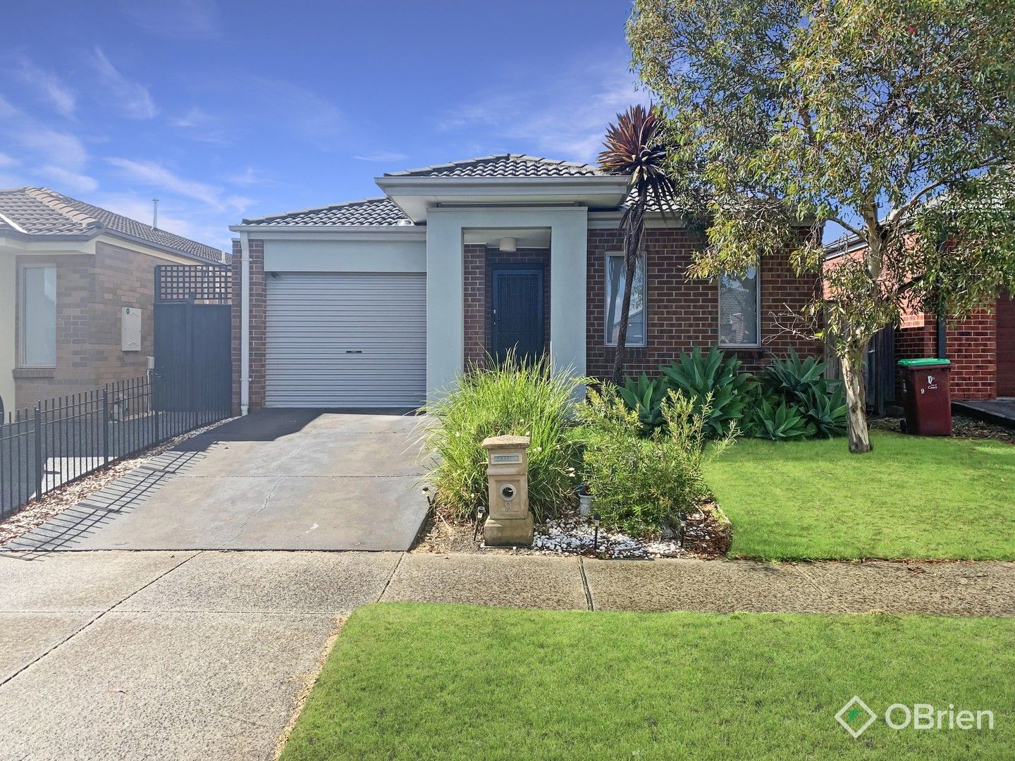 9 Lemon Grove, Cranbourne West VIC 3977, Image 0