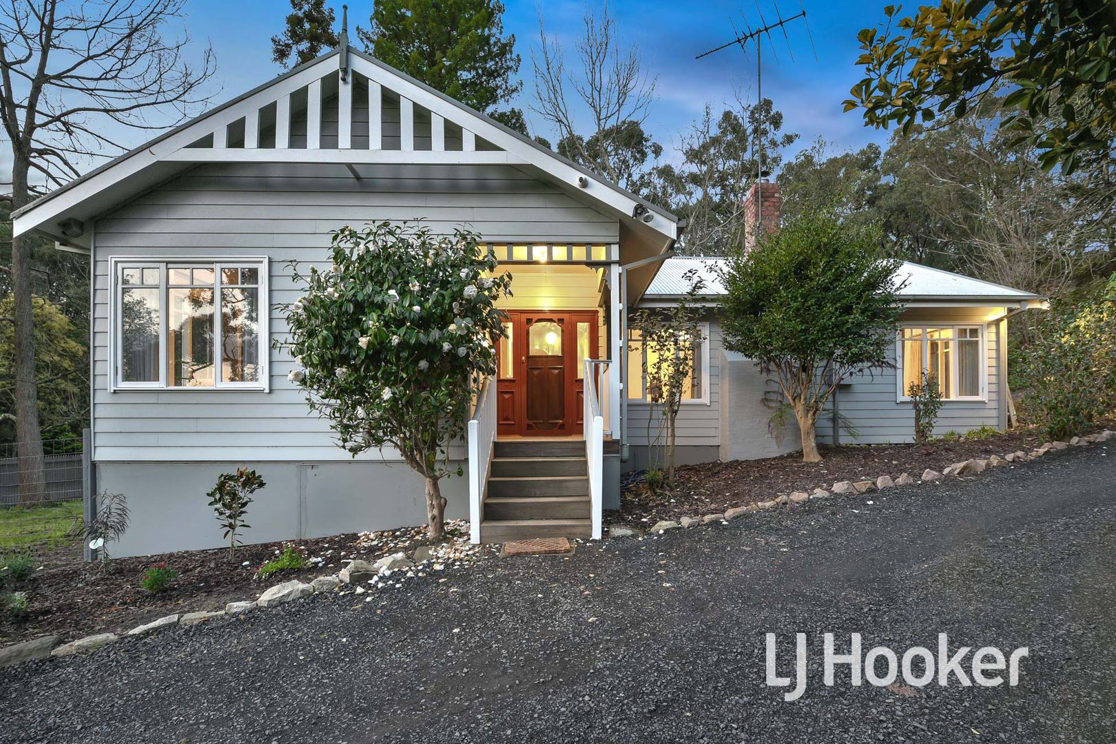 670 Pakenham Road, Pakenham Upper VIC 3810 House for Sale 1,250,000