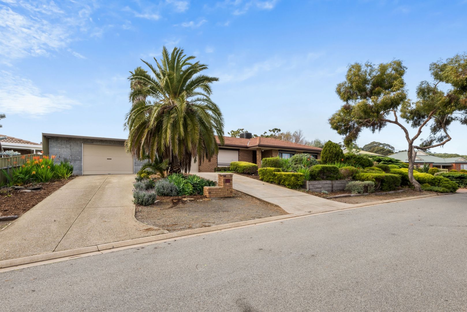 2 Saddler Court, Onkaparinga Hills SA 5163, Image 1