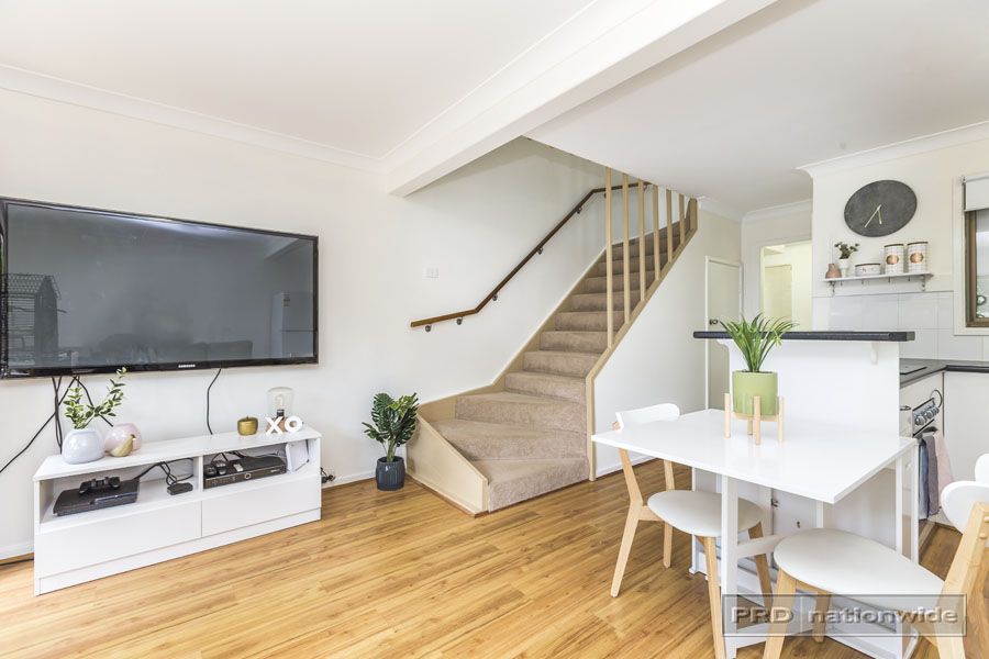 2/77 Bull Street, Cooks Hill NSW 2300, Image 1