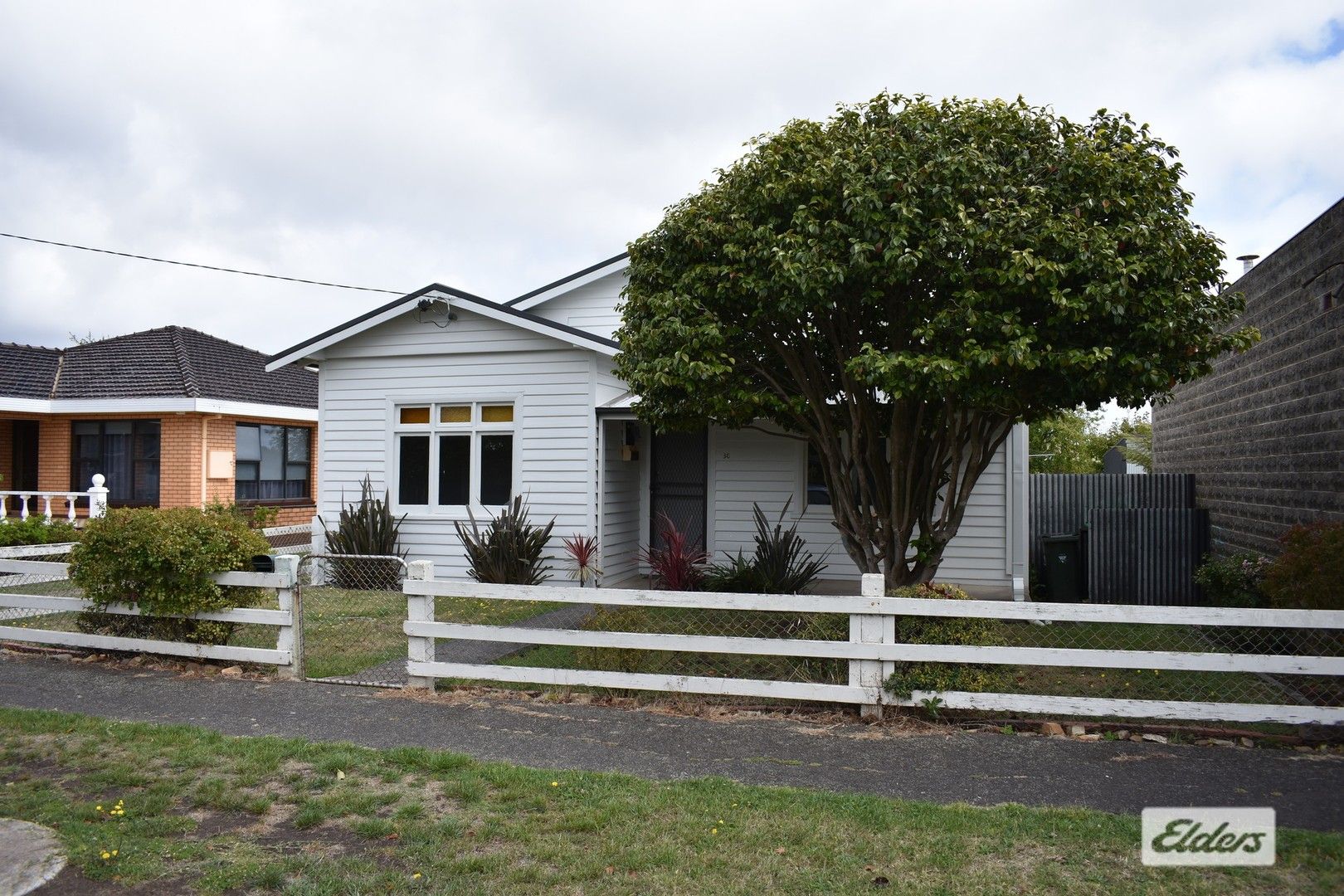 2 bedrooms House in 30 Risby Street ULVERSTONE TAS, 7315