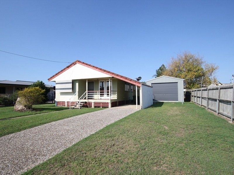 3 bedrooms House in 25 Moura Crecent BARNEY POINT QLD, 4680