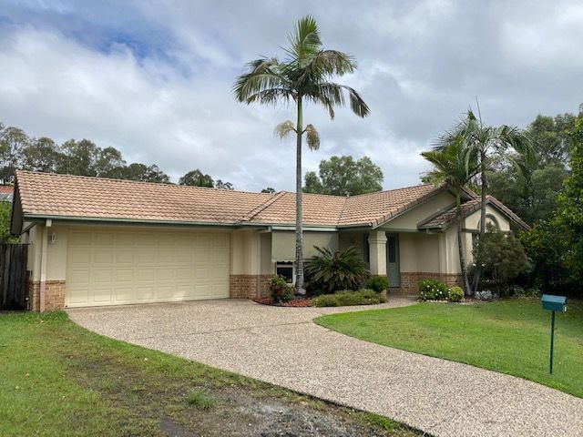 3 bedrooms House in 8 Swanton Drive MUDGEERABA QLD, 4213