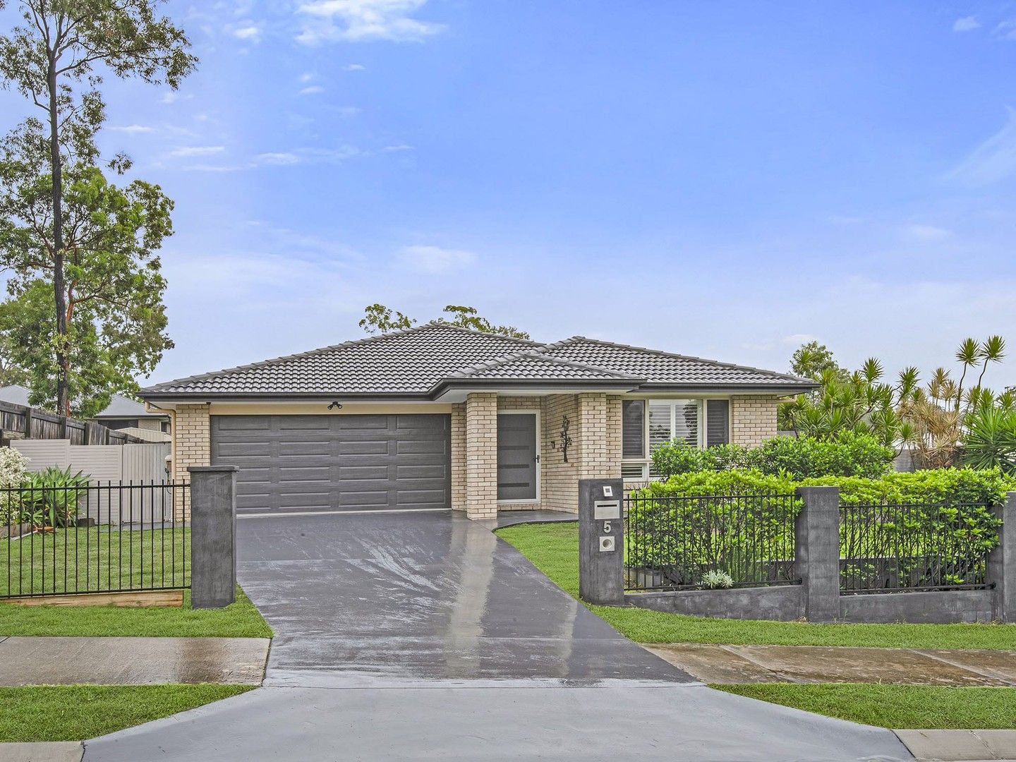 5 Forest-Oak Court, Chuwar QLD 4306, Image 0