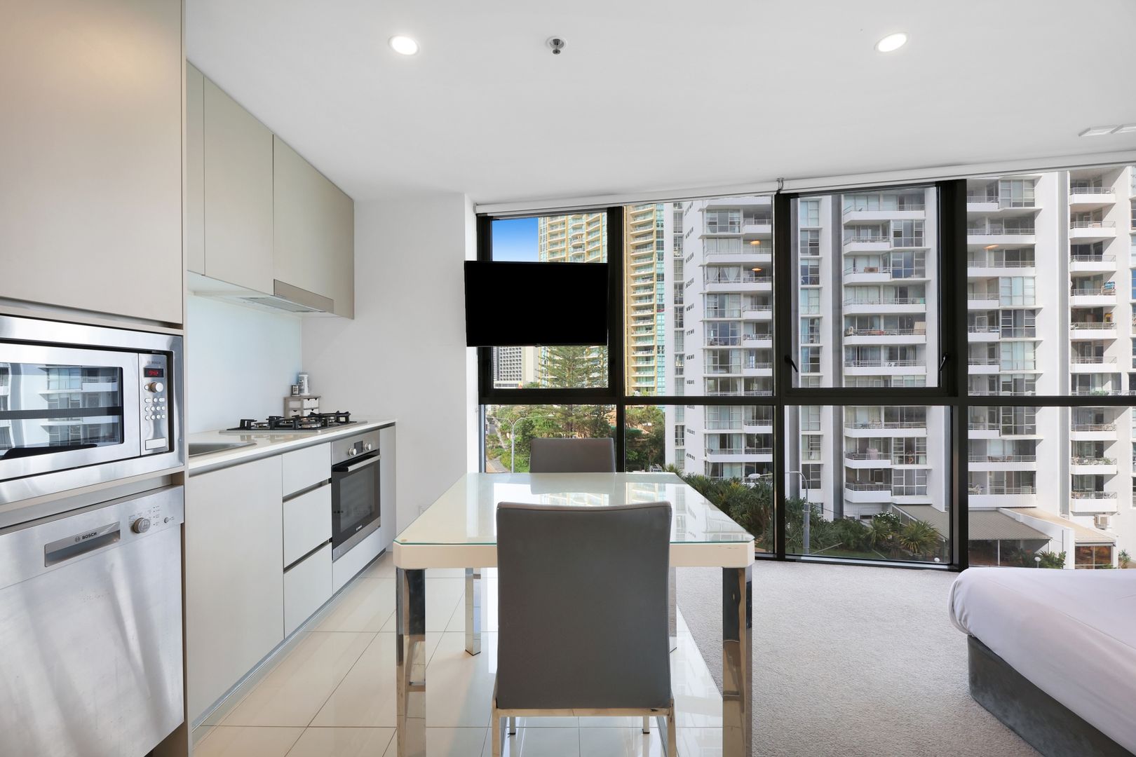 501/3440 Surfers Paradise Boulevard, Surfers Paradise QLD 4217, Image 2