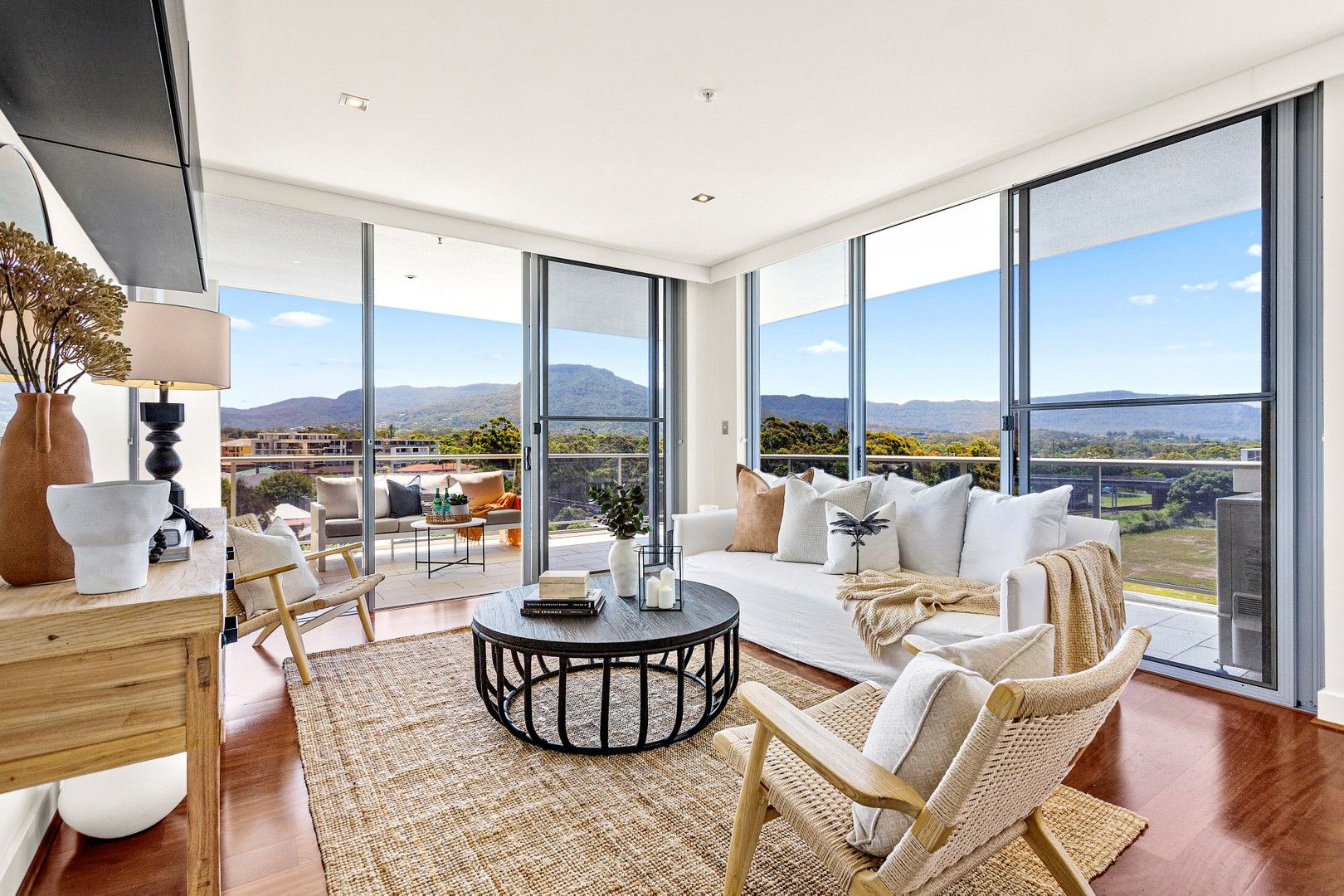 2 bedrooms Apartment / Unit / Flat in 45/3-15 Belmore Street WOLLONGONG NSW, 2500