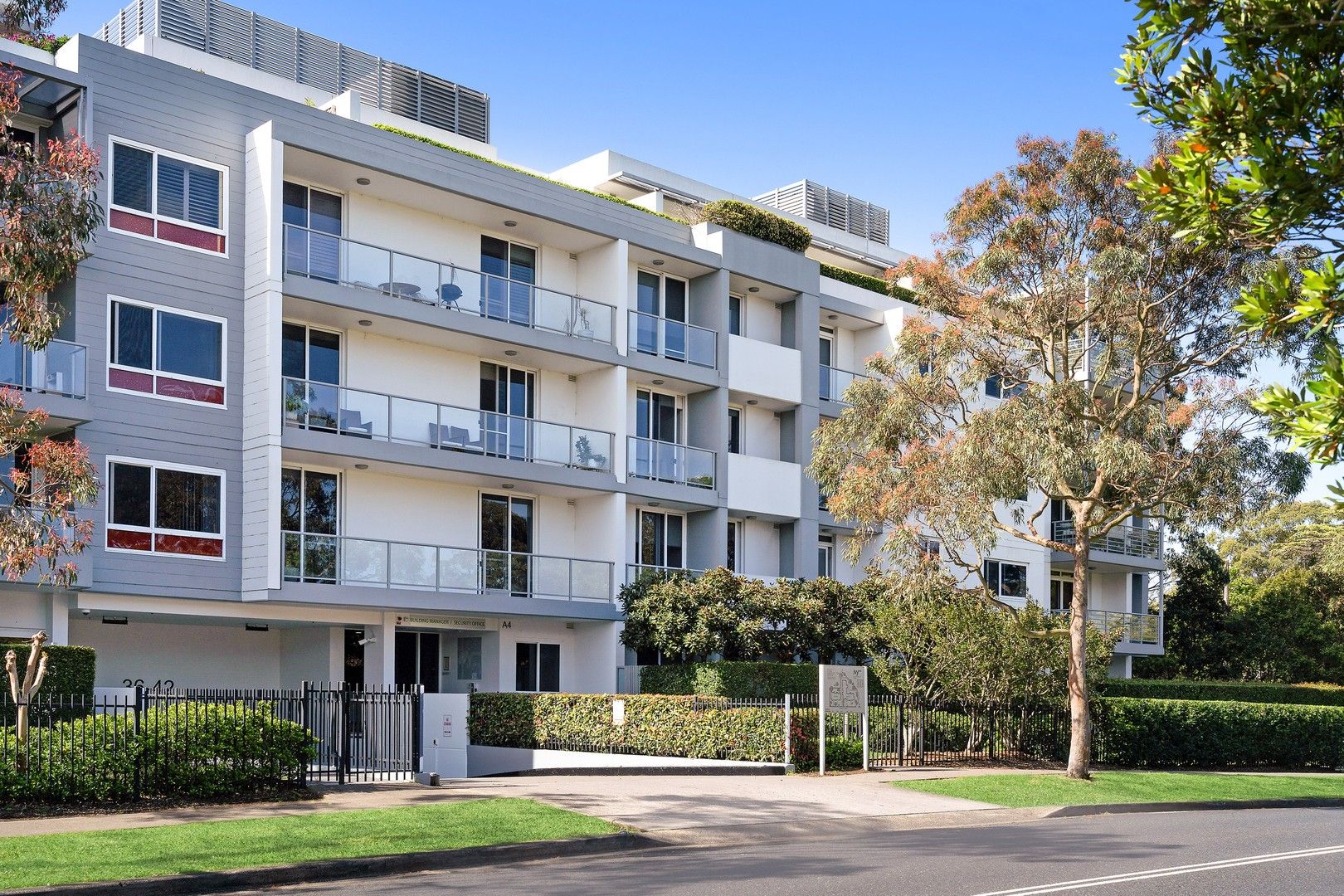 2 bedrooms Apartment / Unit / Flat in 406/36-42 Stanley Street ST IVES NSW, 2075