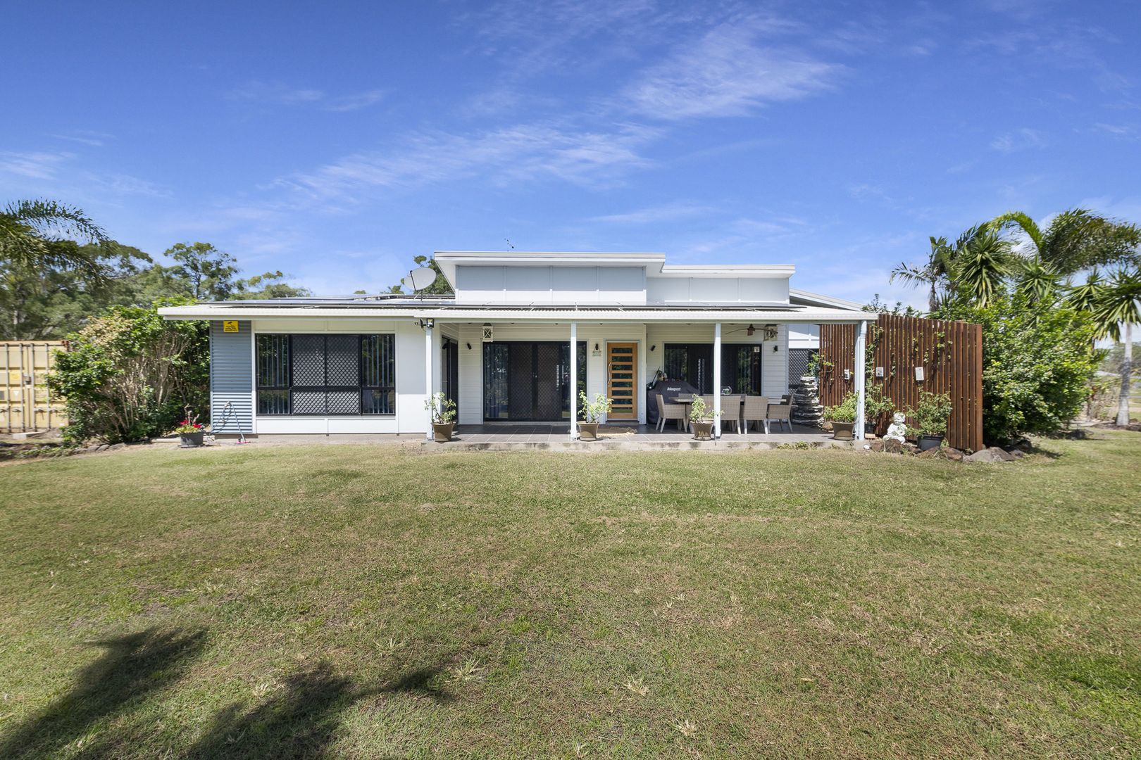 7 Sea Eagle Close, Moore Park Beach QLD 4670