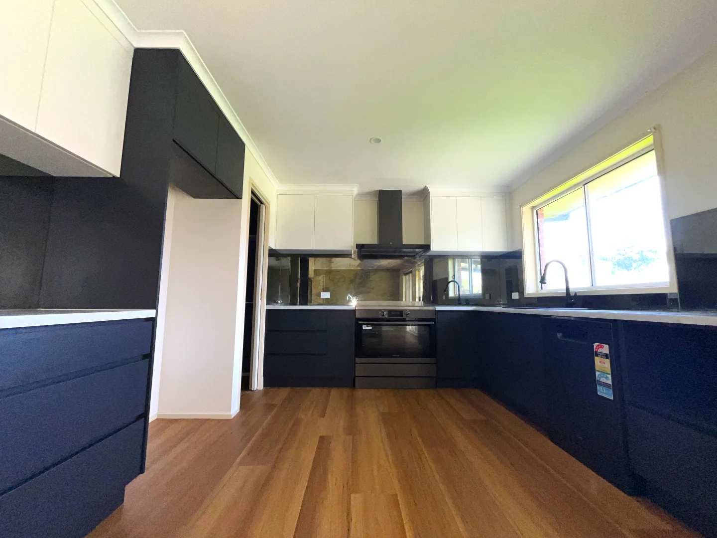 Additional image 3 of 9 Ibis Ave, Sale VIC 3850