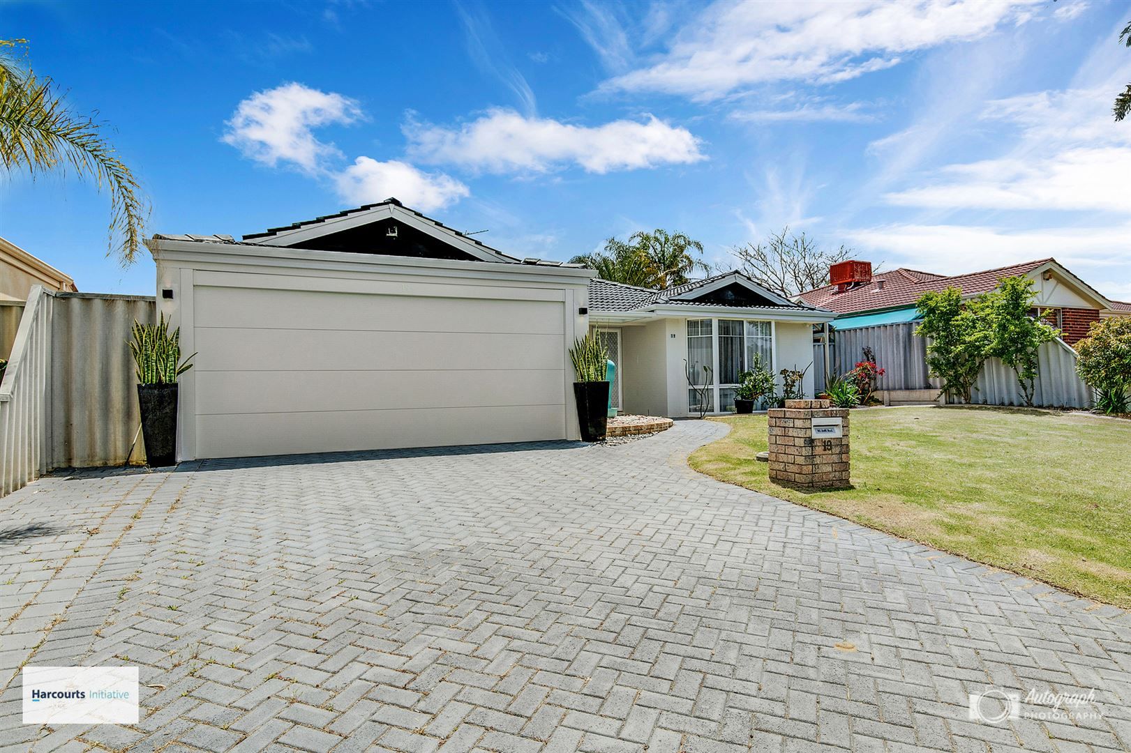 4 bedrooms House in 19 Richenda Court MARANGAROO WA, 6064