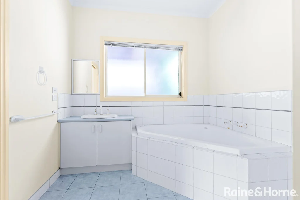 Additional image 6 of 11 Clarendon Drive, Melton South VIC 3338