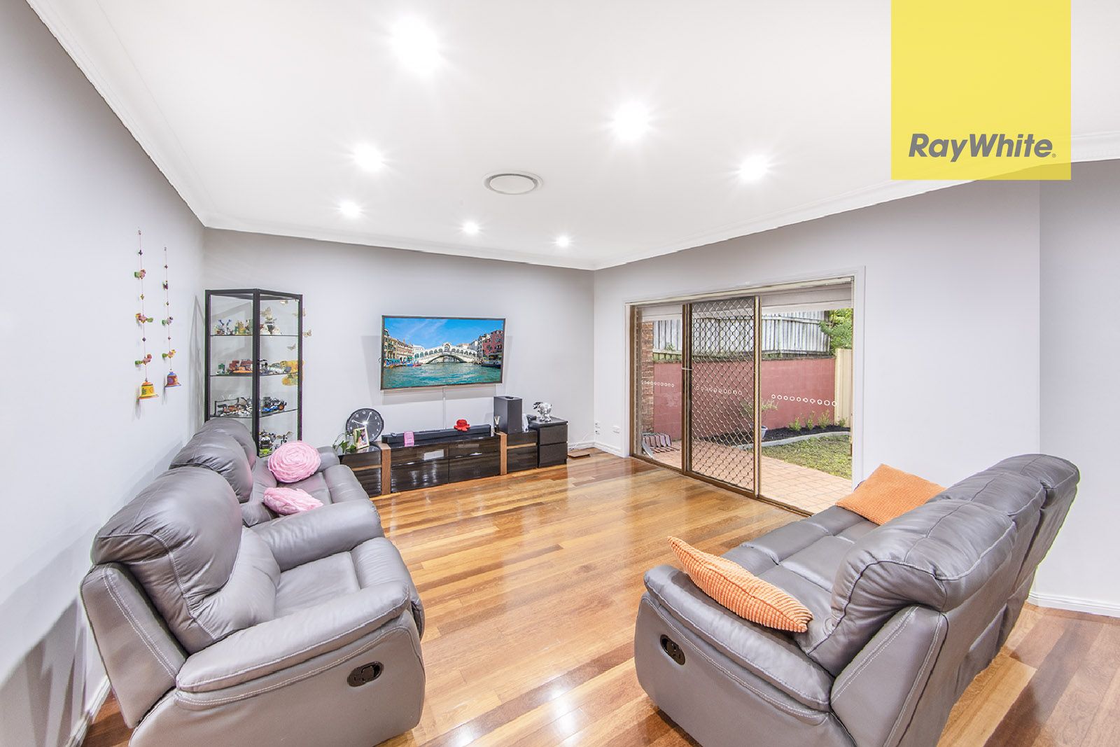 3 bedrooms Townhouse in 7/17-19 Page Street WENTWORTHVILLE NSW, 2145