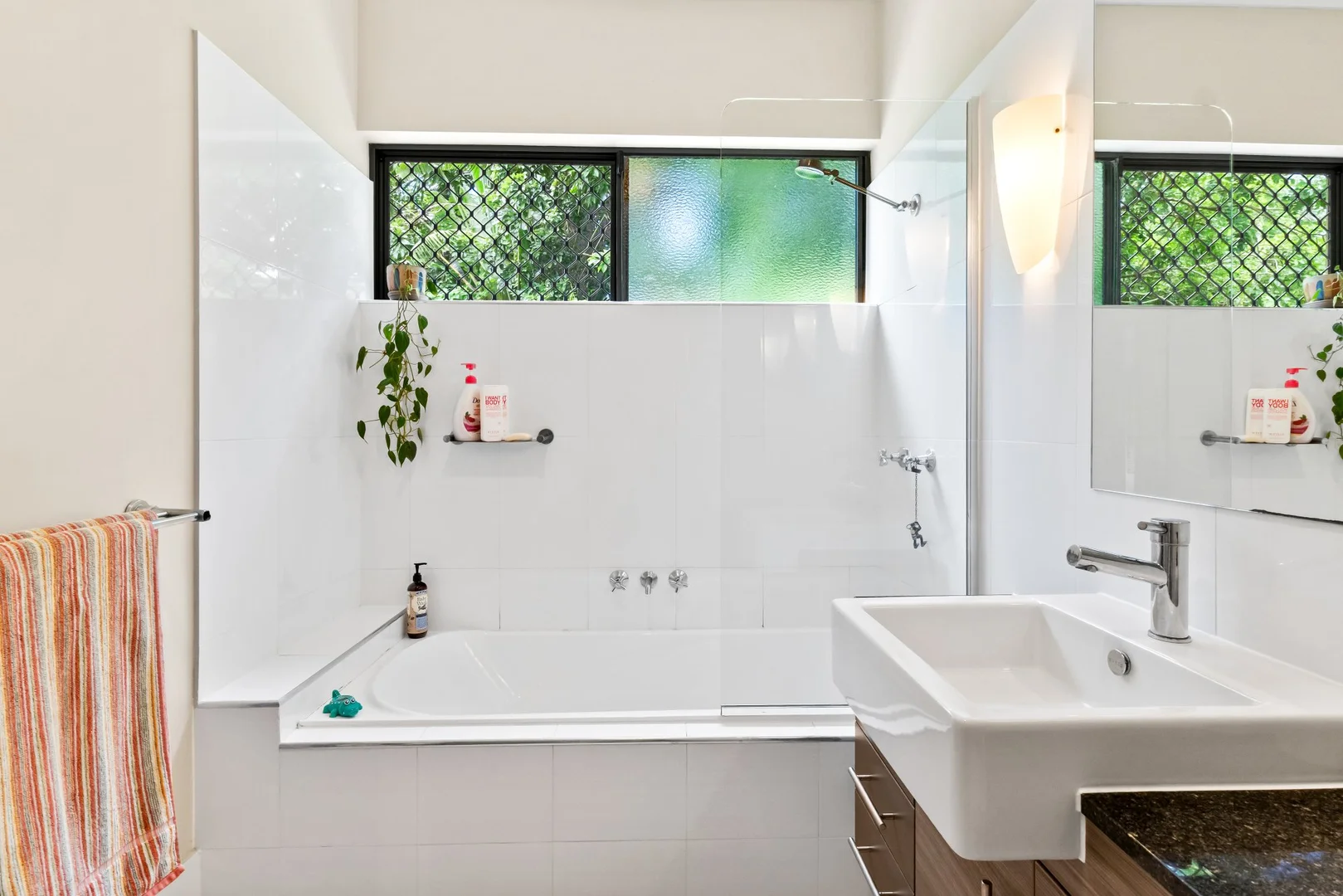 Additional image 11 of 5 Latitude North, Kewarra Beach QLD 4879