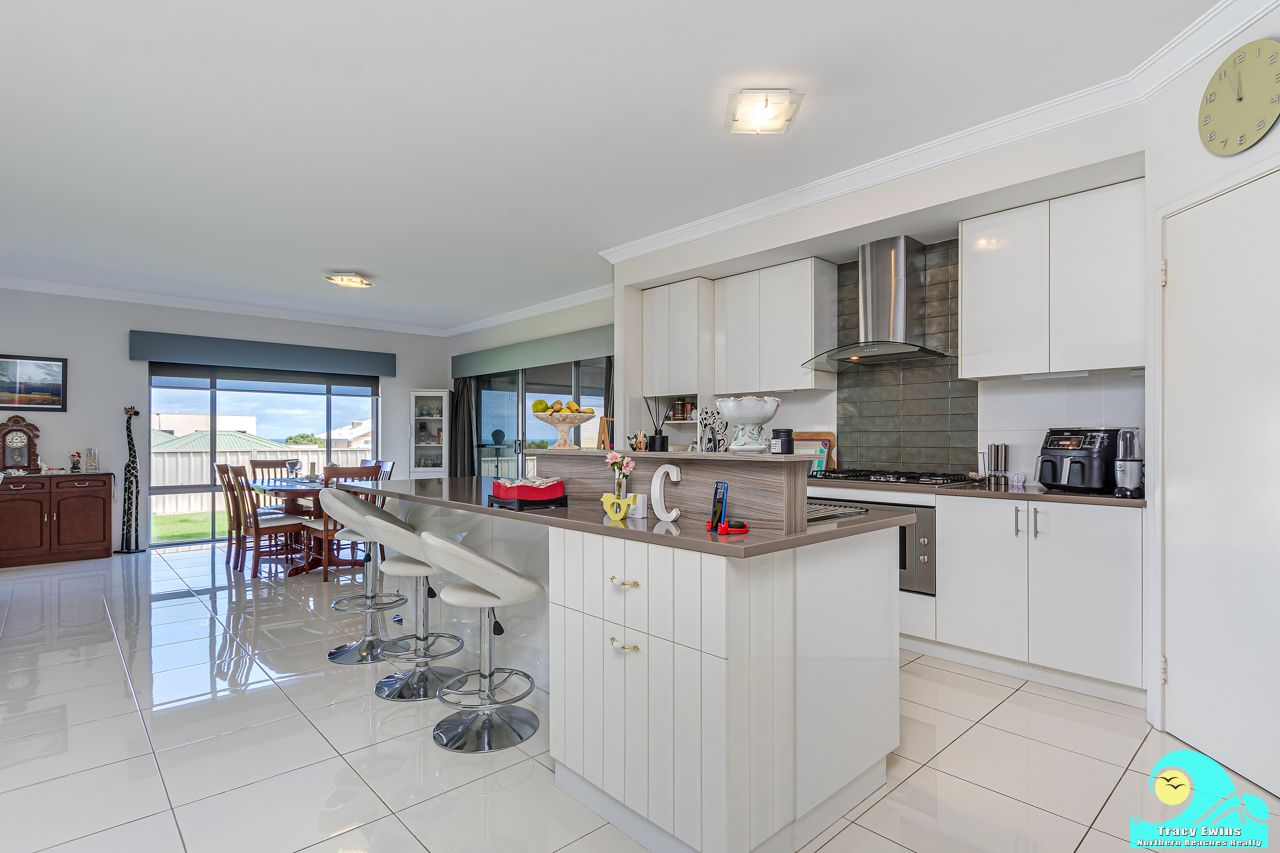 175 Lagoon Drive, Yanchep WA 6035, Image 2