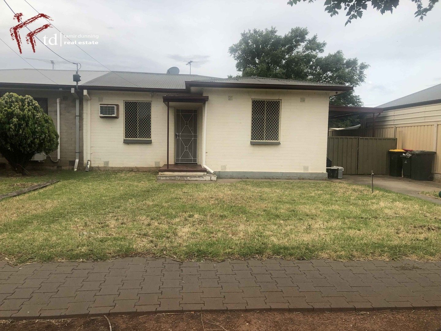 3 bedrooms House in 25 Small Crescent SMITHFIELD PLAINS SA, 5114