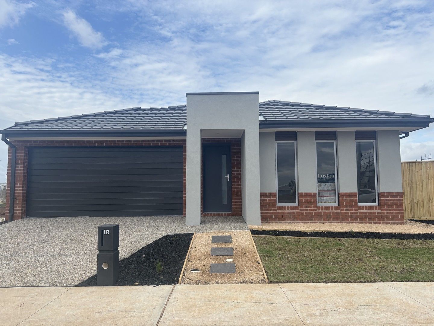 4 bedrooms House in 16 Oski Street WYNDHAM VALE VIC, 3024