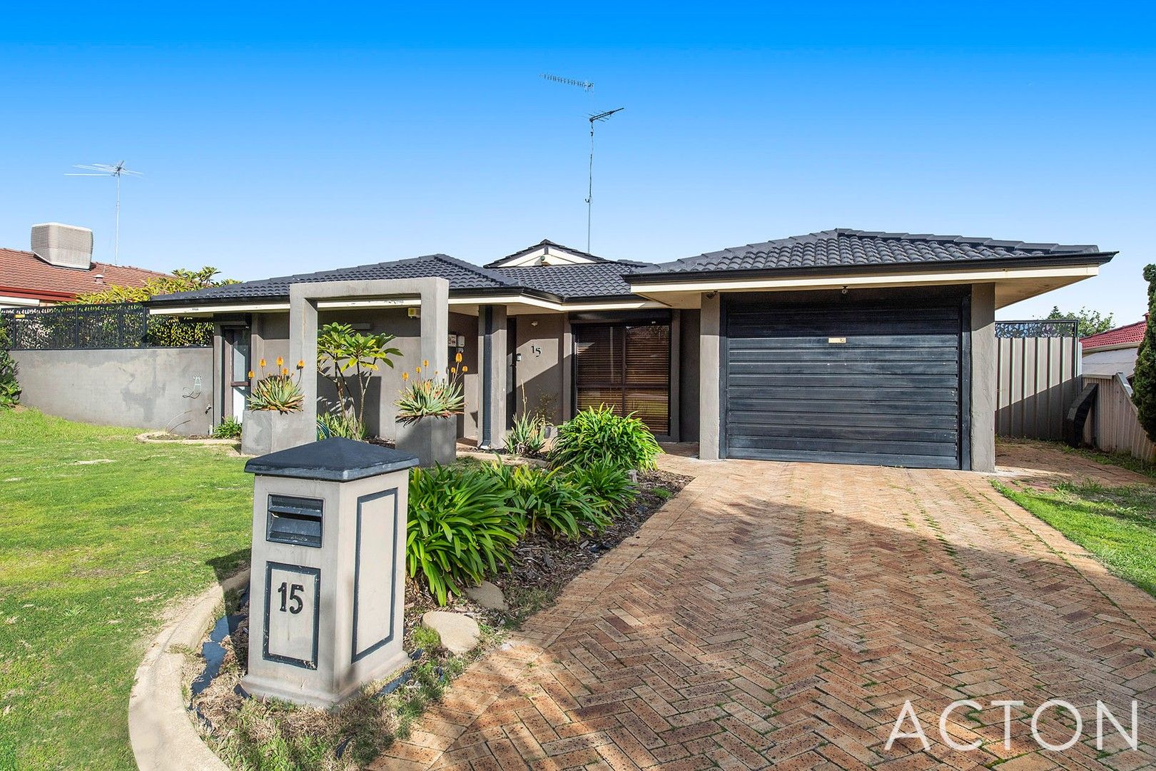 3 bedrooms House in 15 Wisteria Gardens HALLS HEAD WA, 6210