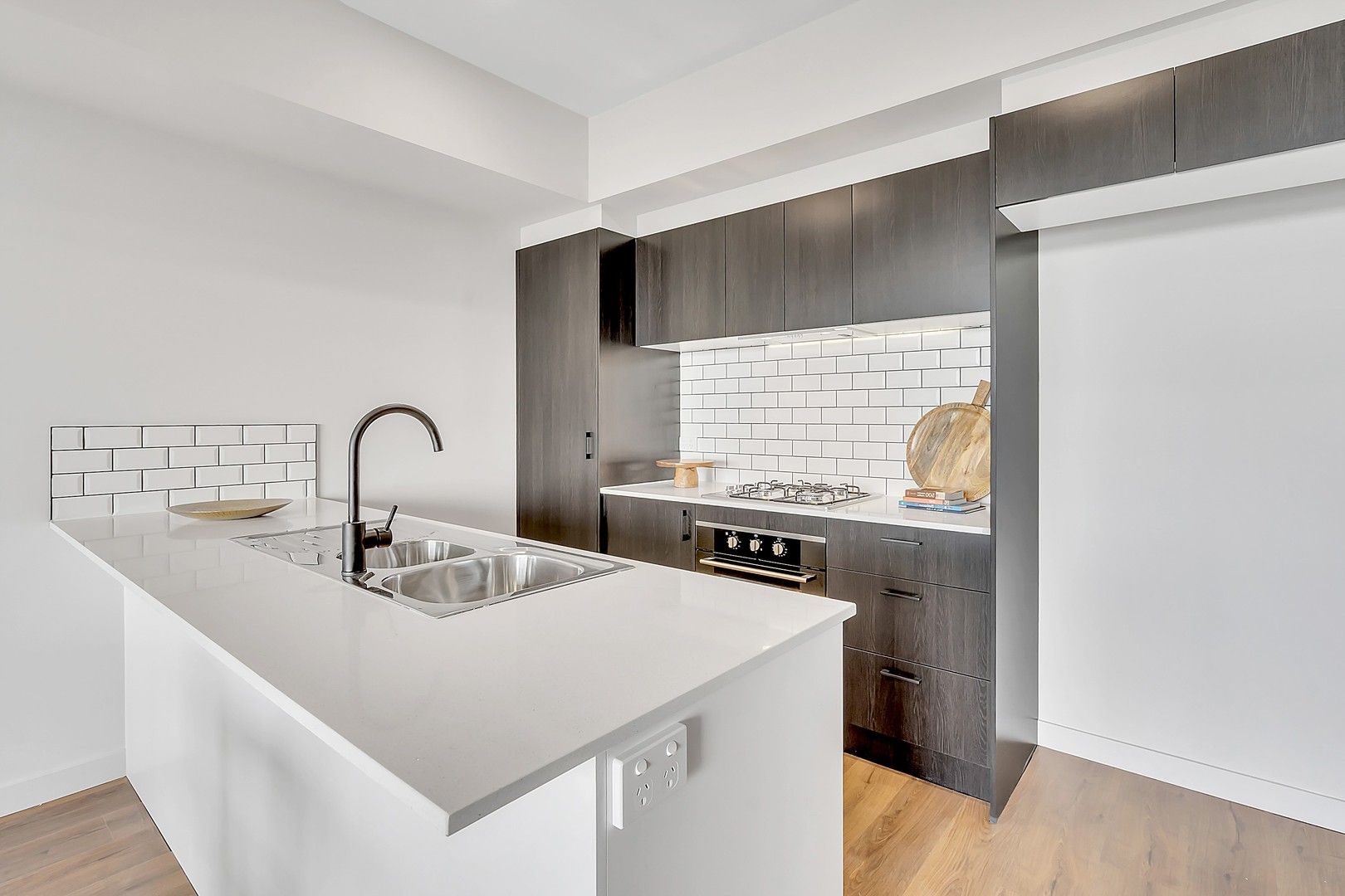 3 bedrooms Townhouse in 210/2 Fortitude Drive CRAIGIEBURN VIC, 3064