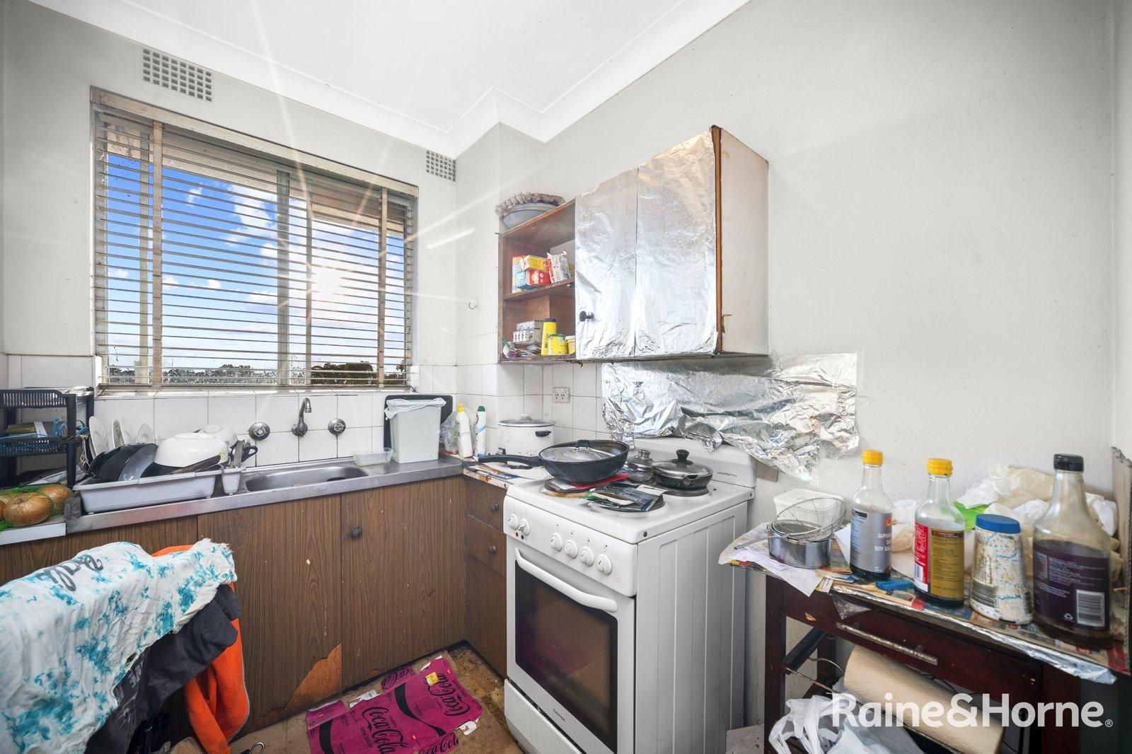 12/2 Bridge Street, Cabramatta NSW 2166, Image 2