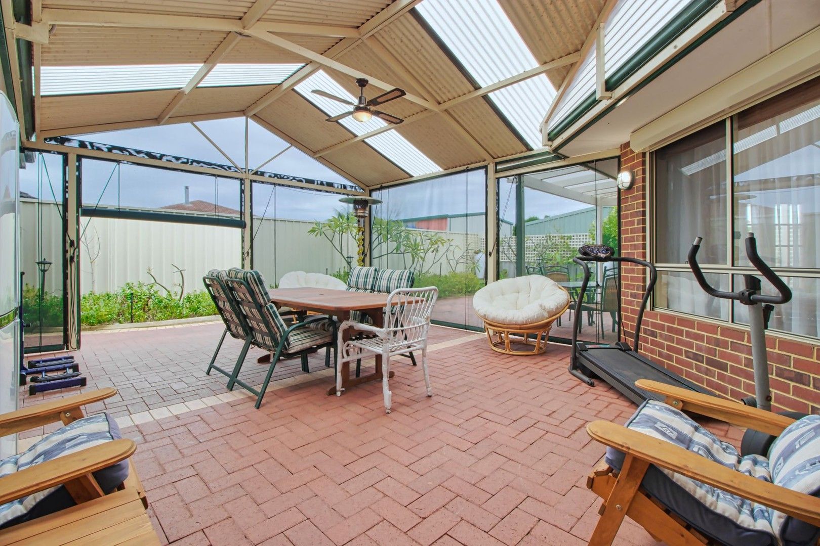 4 bedrooms House in 15 Harmony Parade SINGLETON WA, 6175