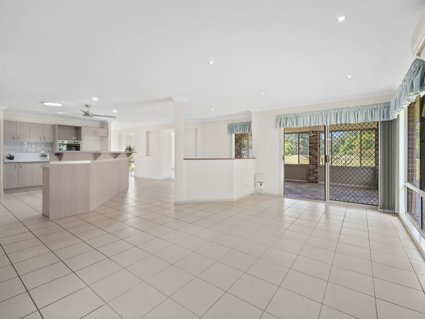 2 Frangipani Place, Coffs Harbour NSW 2450, Image 1