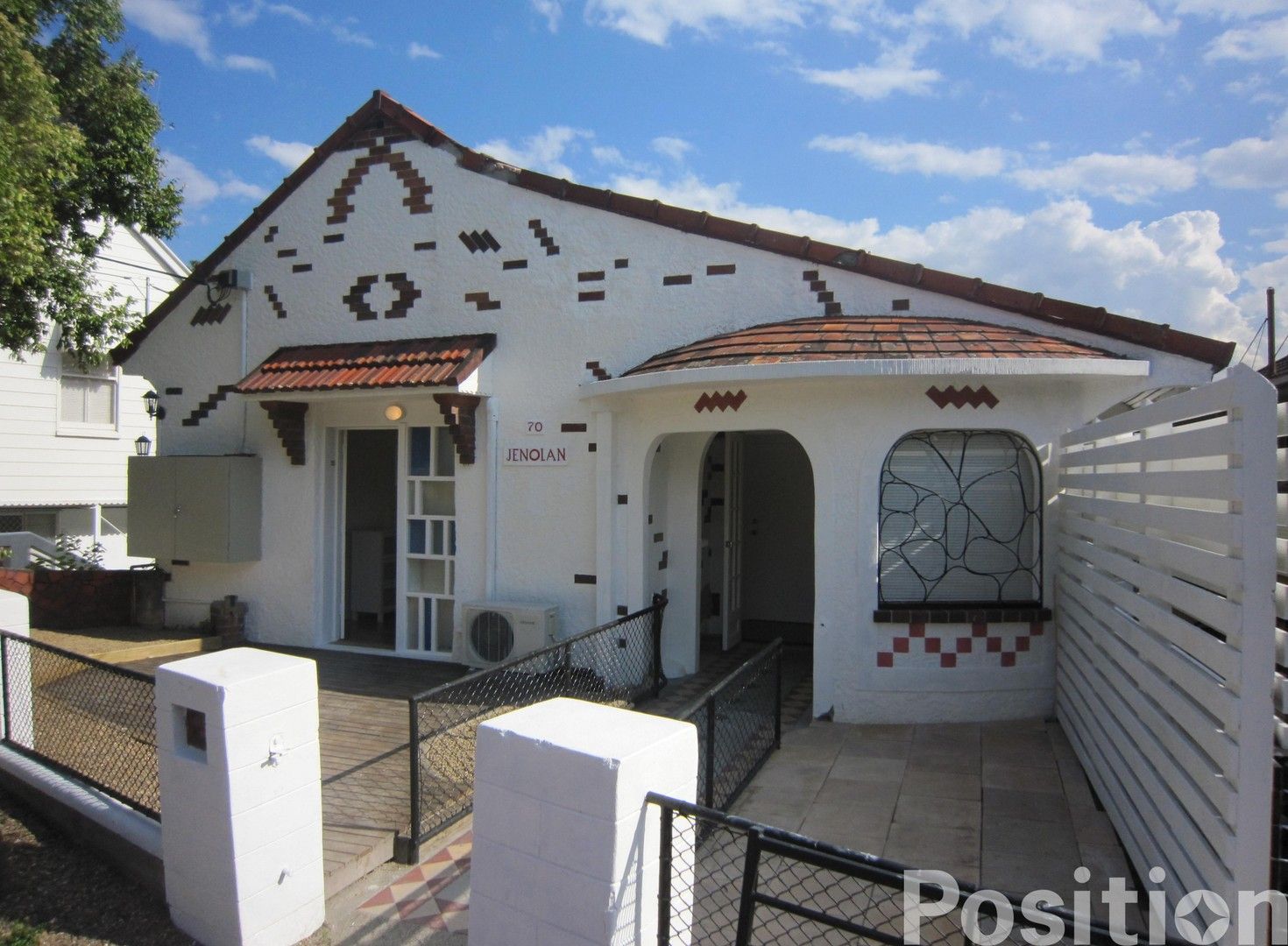 1 bedrooms Apartment / Unit / Flat in 2D/70 Cambridge Street RED HILL QLD, 4059