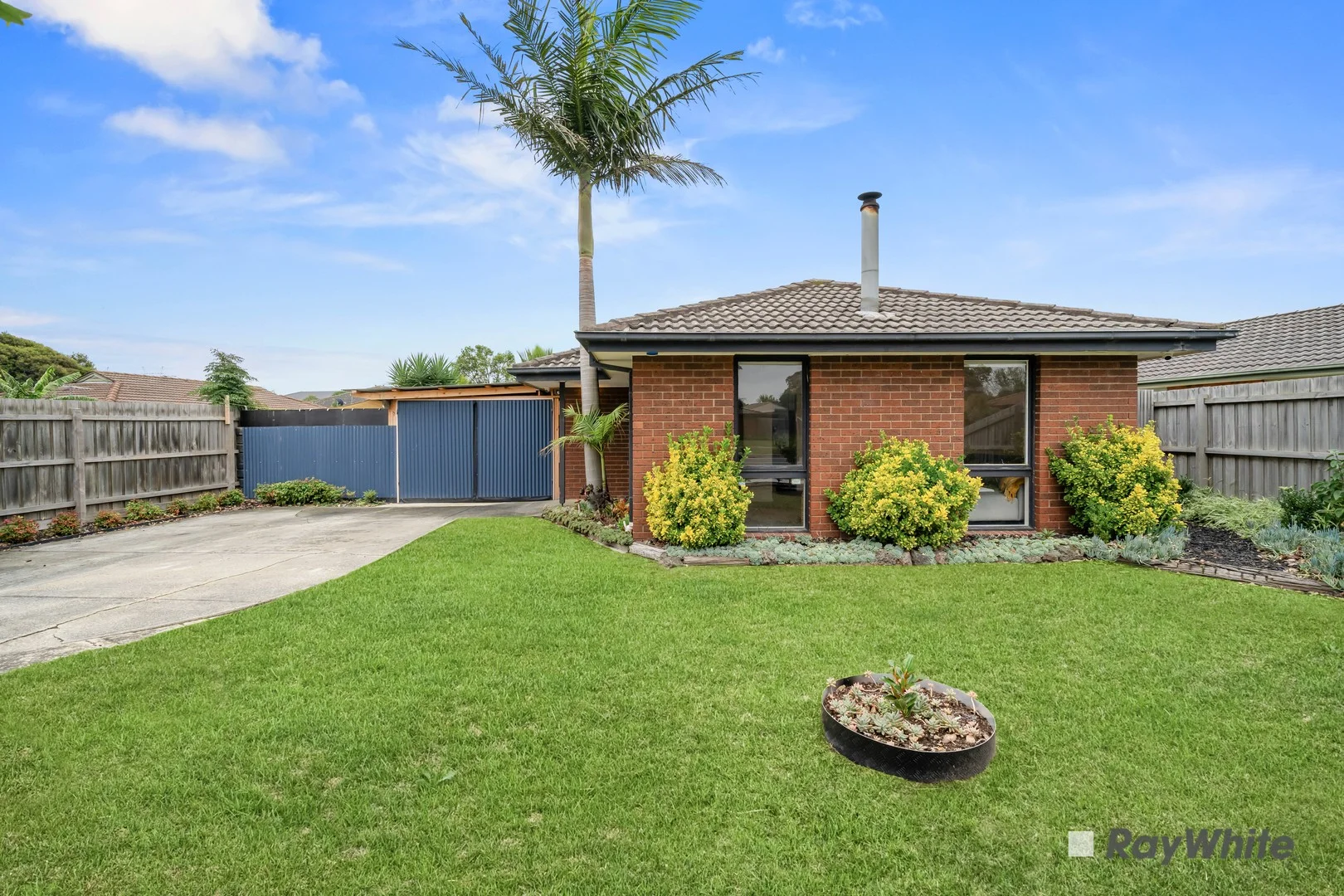 41 Guildford Crescent, Narre Warren VIC 3805