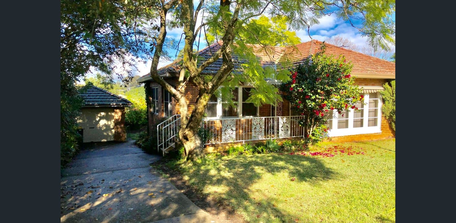 3 bedrooms House in 12 Salter Crest DENISTONE EAST NSW, 2112