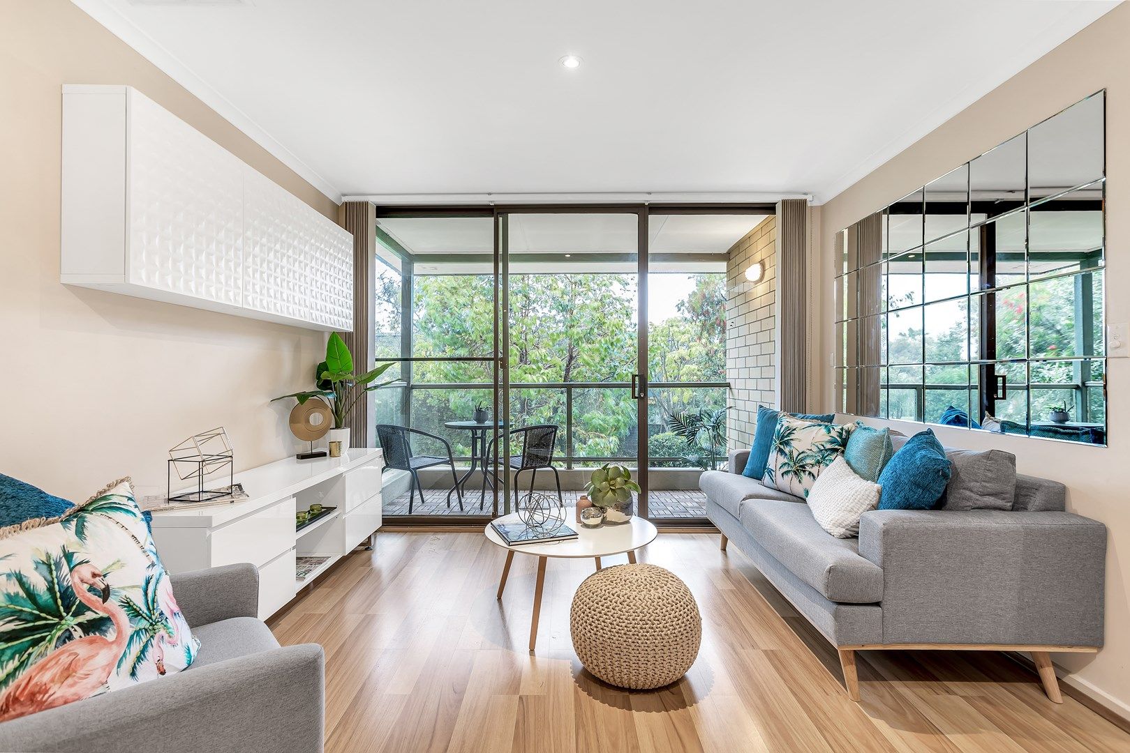 2 bedrooms Apartment / Unit / Flat in 24/70 Military Road TENNYSON SA, 5022