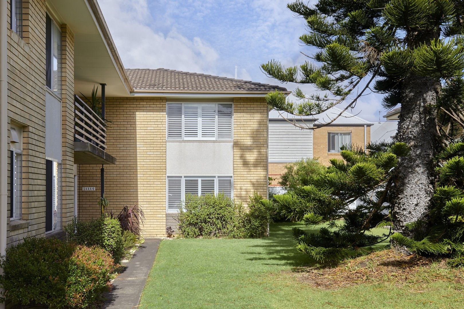 2 bedrooms Apartment / Unit / Flat in 3/27 Mitchell Street MEREWETHER NSW, 2291